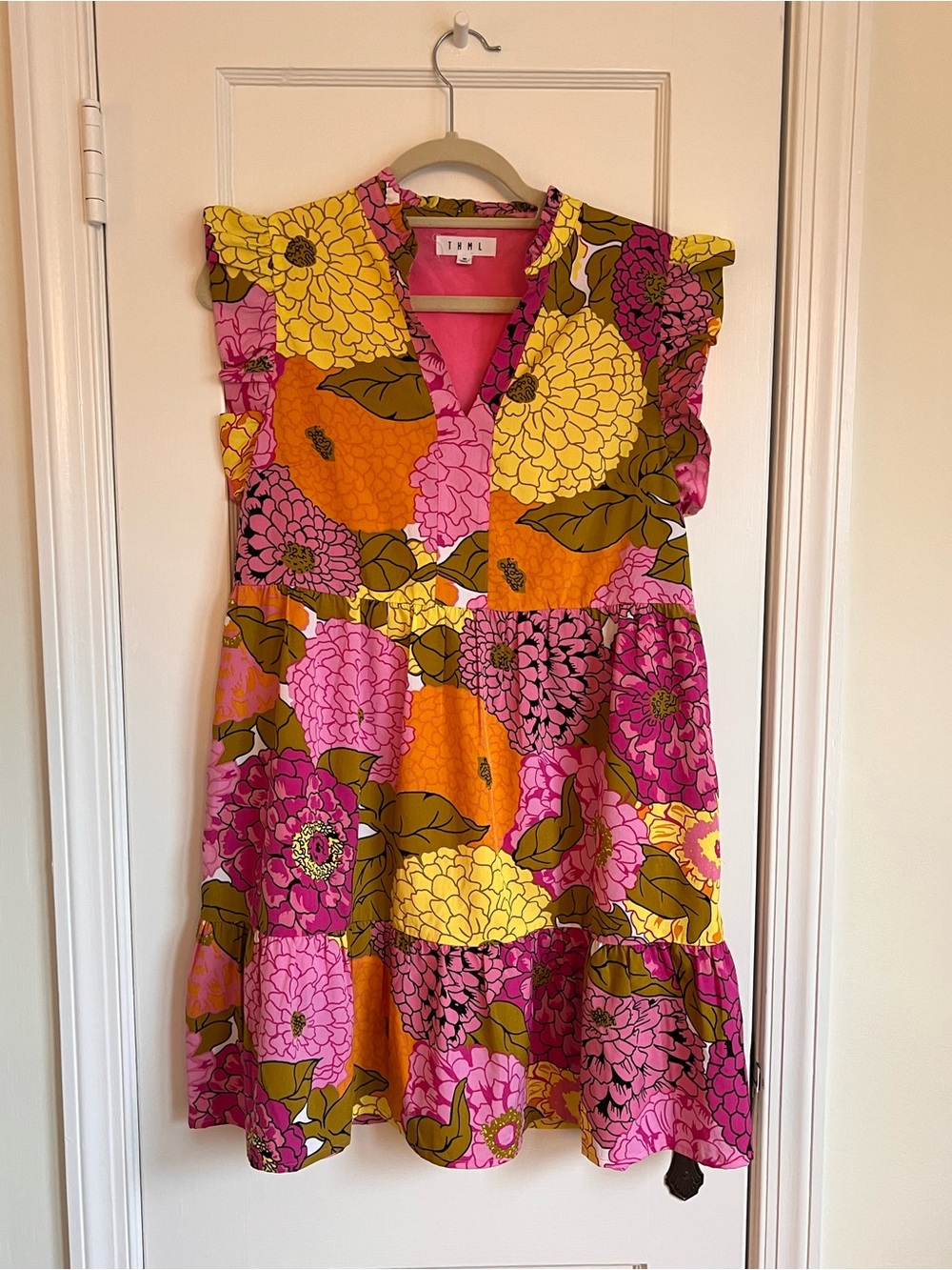 Womens THML Bright Floral V-Neck Tiered Dress in Pink & Yellow